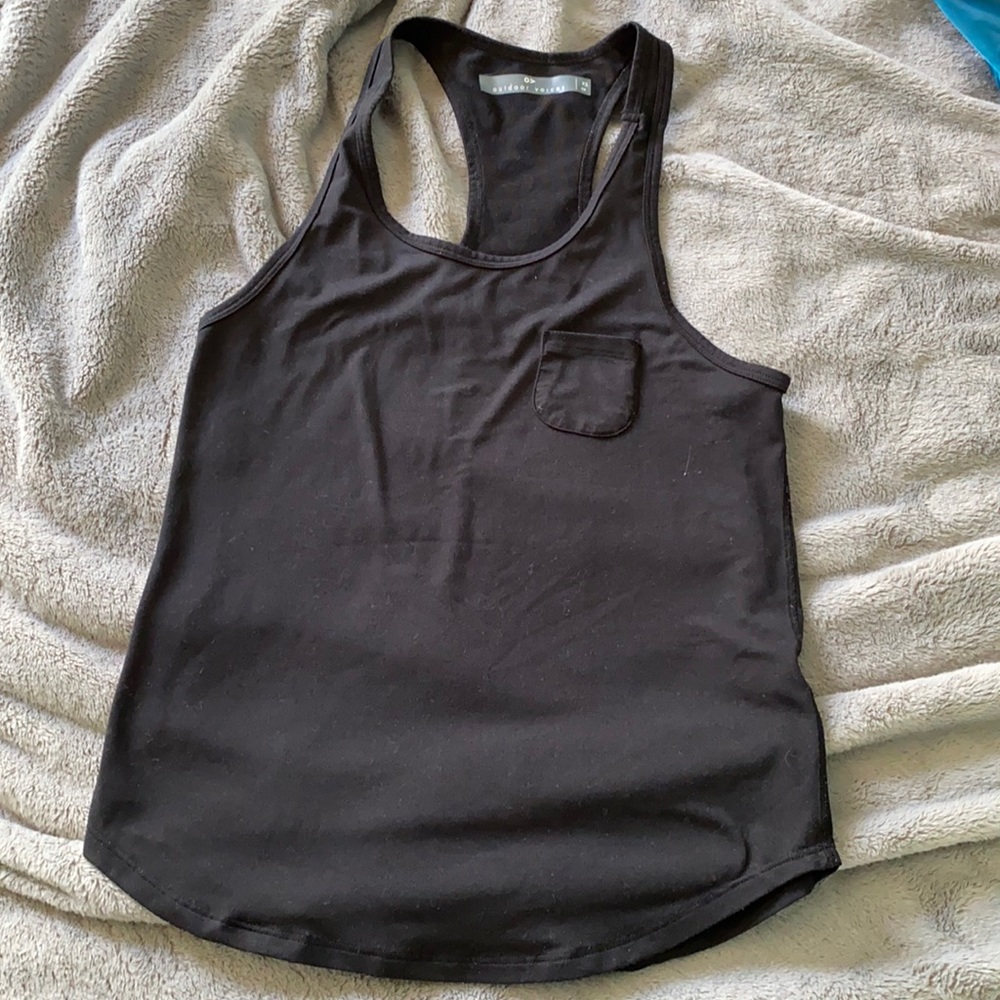 Black workout tank